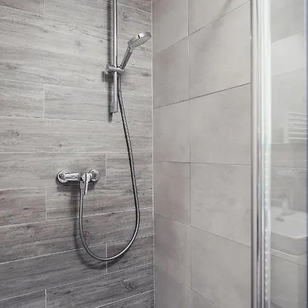 Stiavnica & Durkova - Galeria Jasna Lucky