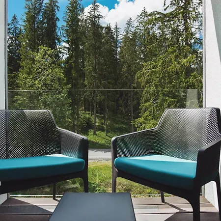 Stiavnica & Durkova - Galeria Jasna Lucky *